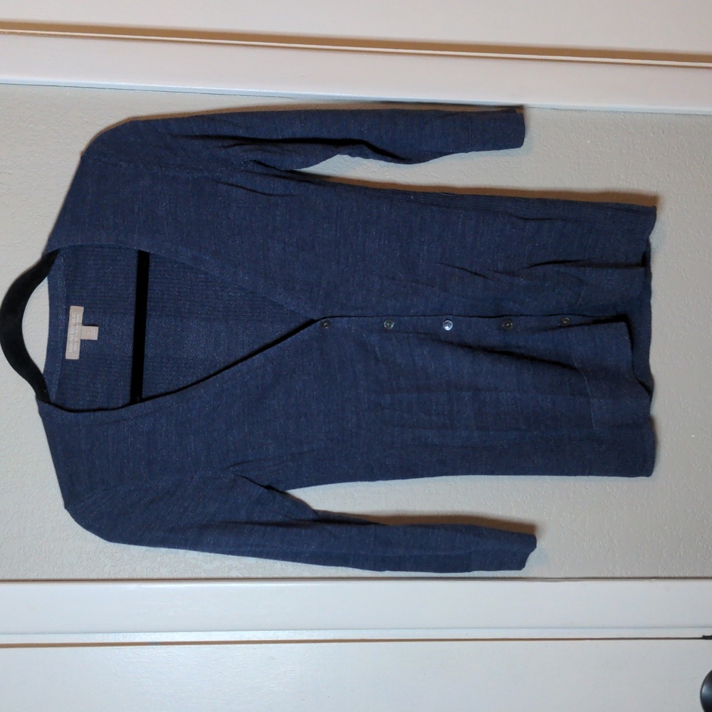 Banana Republic 1/2 sleeve blue cardigan made of Italian Yarn, size small